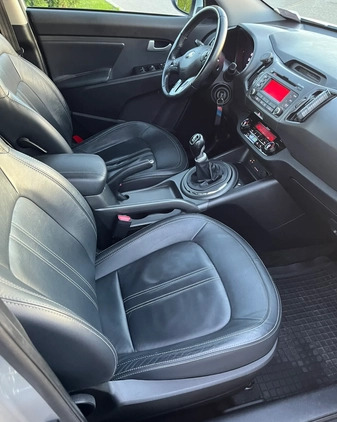 Kia Sportage cena 49900 przebieg: 198583, rok produkcji 2013 z Rzeszów małe 137